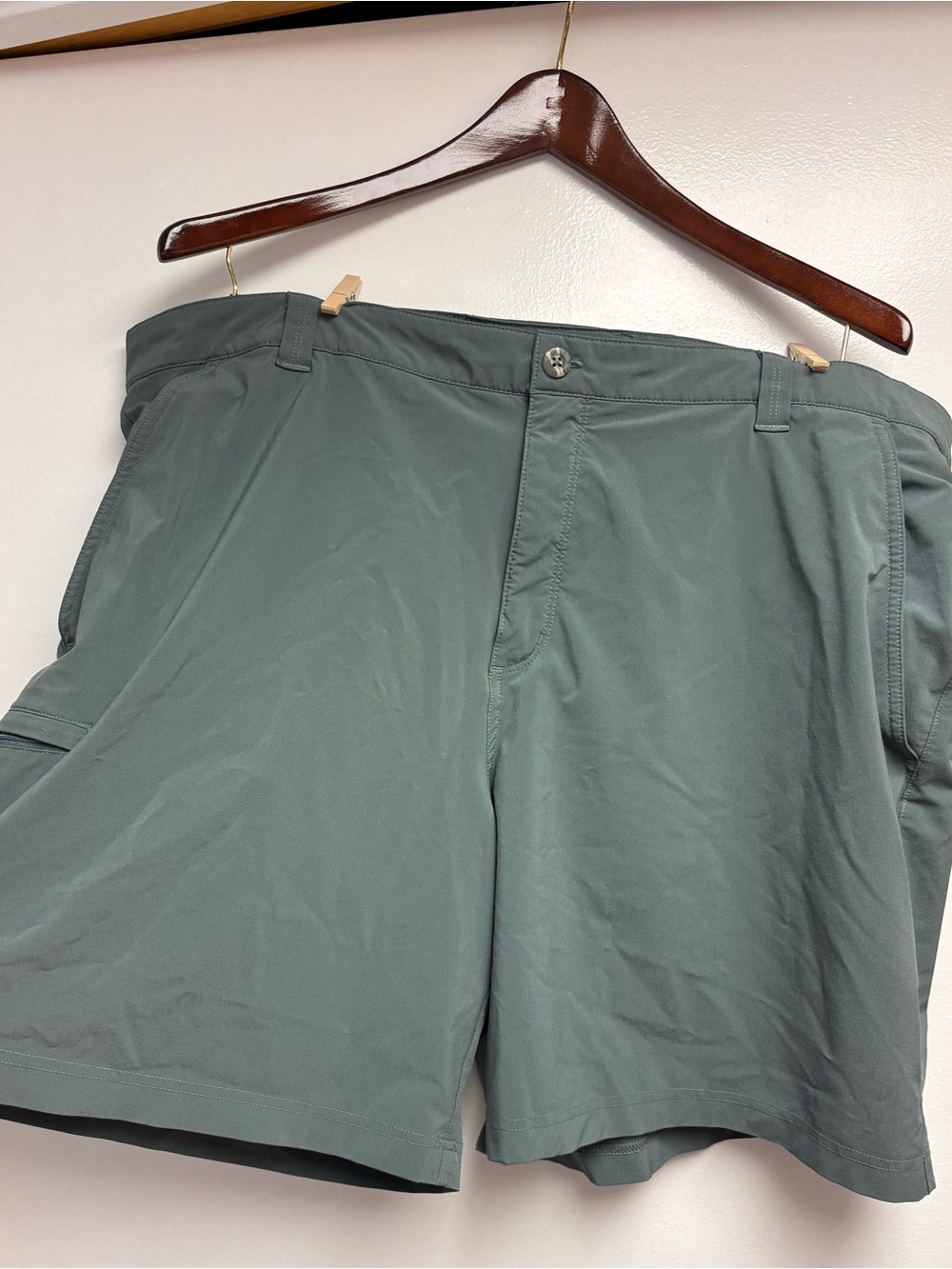 Men’s Columbia PFG Grander Marlin II offshore shorts, green size 44